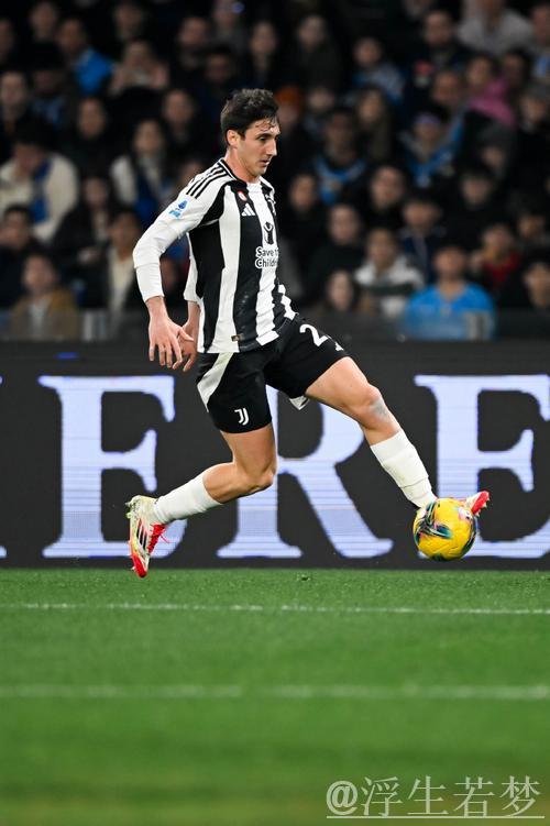 那不勒斯2-1力克尤文图斯，霍伊伦梅开二度伊尔迪兹建功